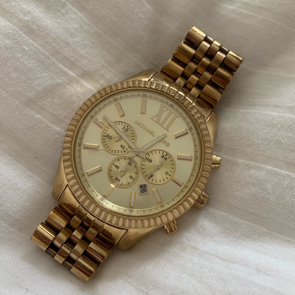 Oversized Lexington Gold-Tone Watch